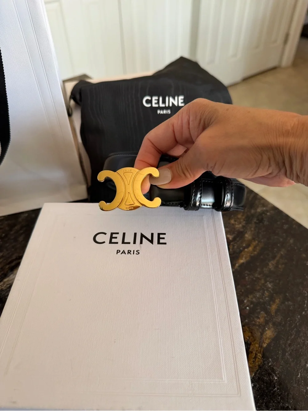 Celine Leather Woman’s Belt Size 75 - Picture 4 of 9